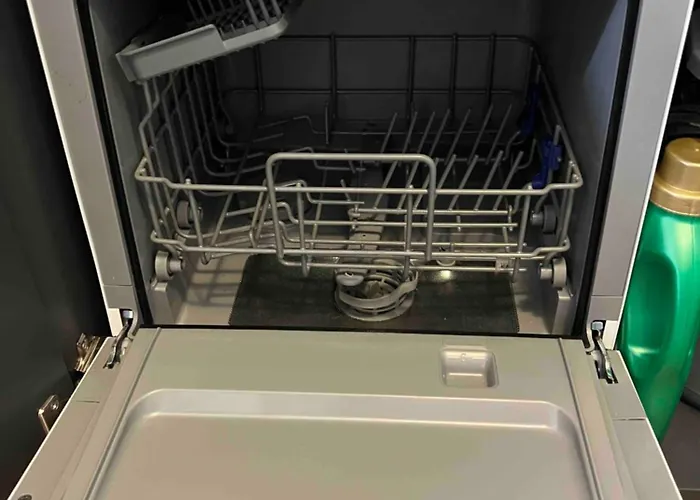 Karavelov Center * Варна