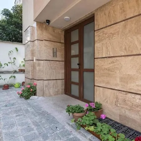 דירה Karavelov Center *